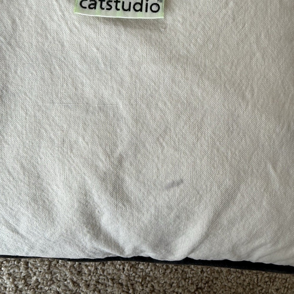 Catstudio Hand Embroidered Colorado Pillow 18x18 State Map READ STAINED - Picture 4 of 7